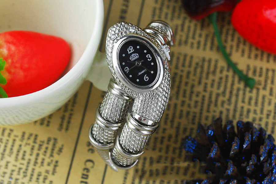 Fashion Leisure Gold Women's Bracelet Quartz Watch