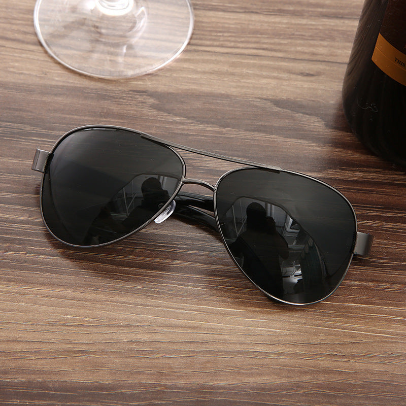 Creative Combination Set Exquisitely Packed Watch Pen Sunglasses Keychain Mens Gift Set
