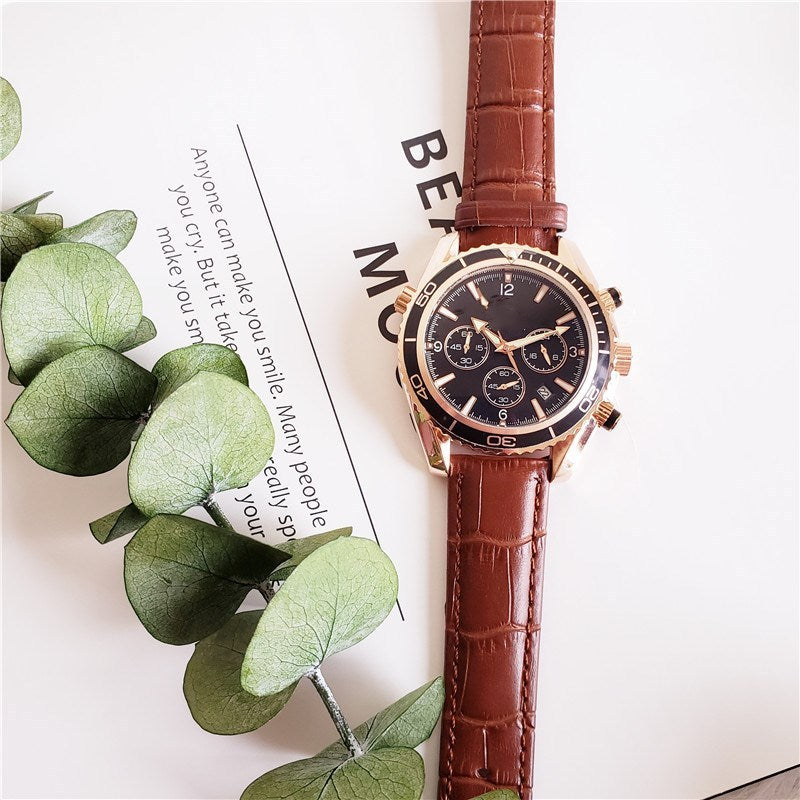 Full-featured black casual watch