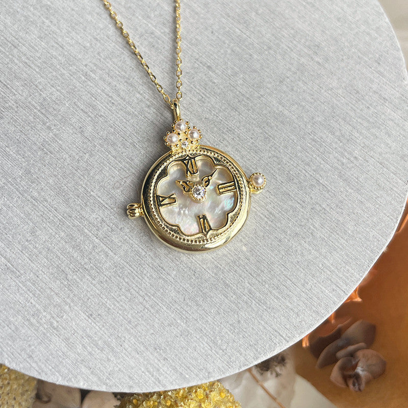 Craft Vintage Pocket Watch Necklace Inlaid White Butterfly Shell Elegant Vintage
