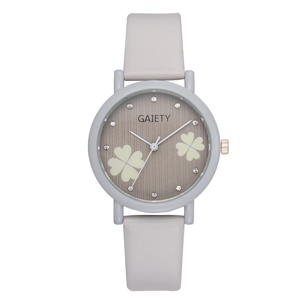 Korean girls watch popular smalland elegant clover pattern with diamond mirror time scale wholesale