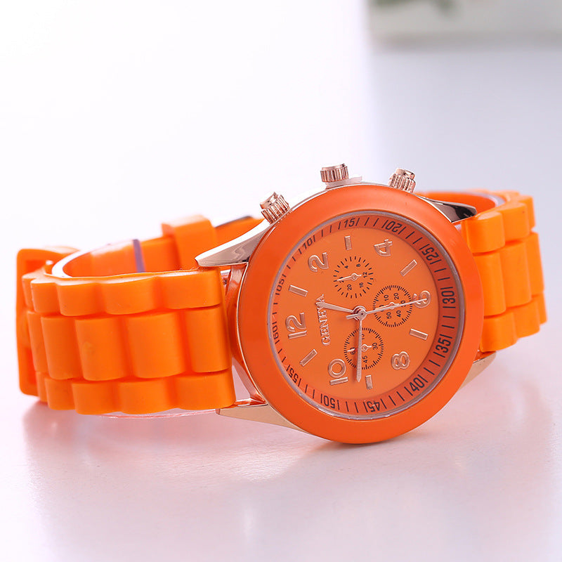 Spot geneva Geneva silicone watch women's Korean version fashionable and beautiful colorful jelly student casual watch