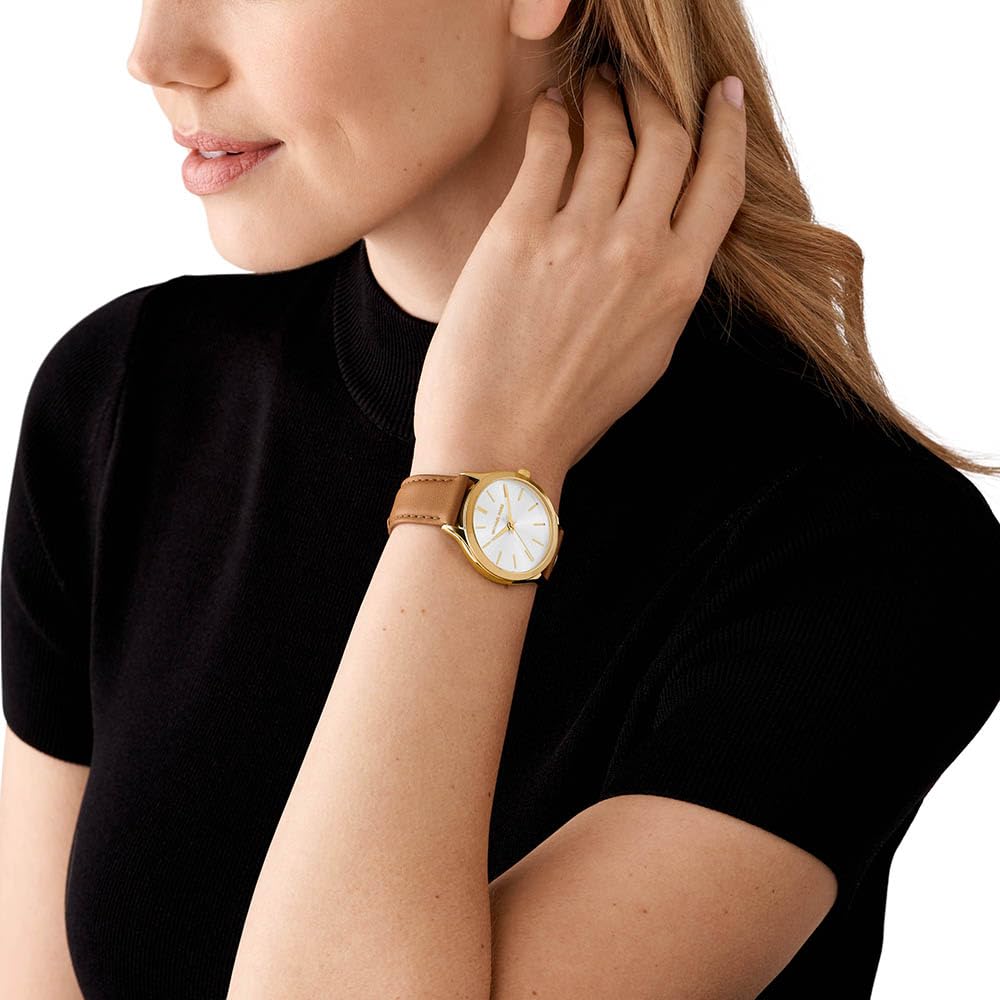 Michael Kors Orologio Slim Runway da donna, movimento al quarzo a tre lancette da 38 mm con cinturino in pelle