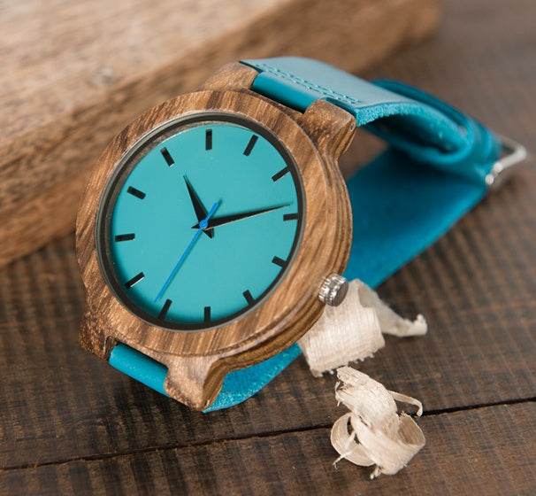 Orologio da donna con cinturino in silicone verde e movimento al quarzo giapponese in bambù