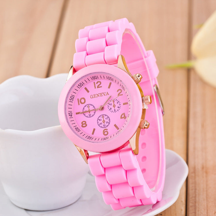 Spot geneva Geneva silicone watch women's Korean version fashionable and beautiful colorful jelly student casual watch