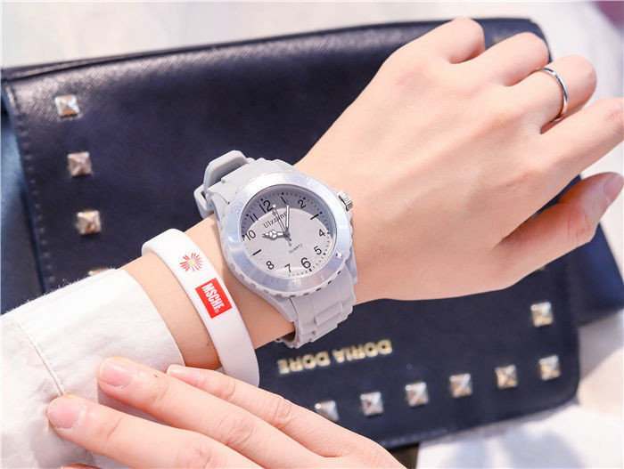 Special watch for exams for girls and boys, junior high school students, simple junior and high school waterproof, drop-proof and silent children's watch