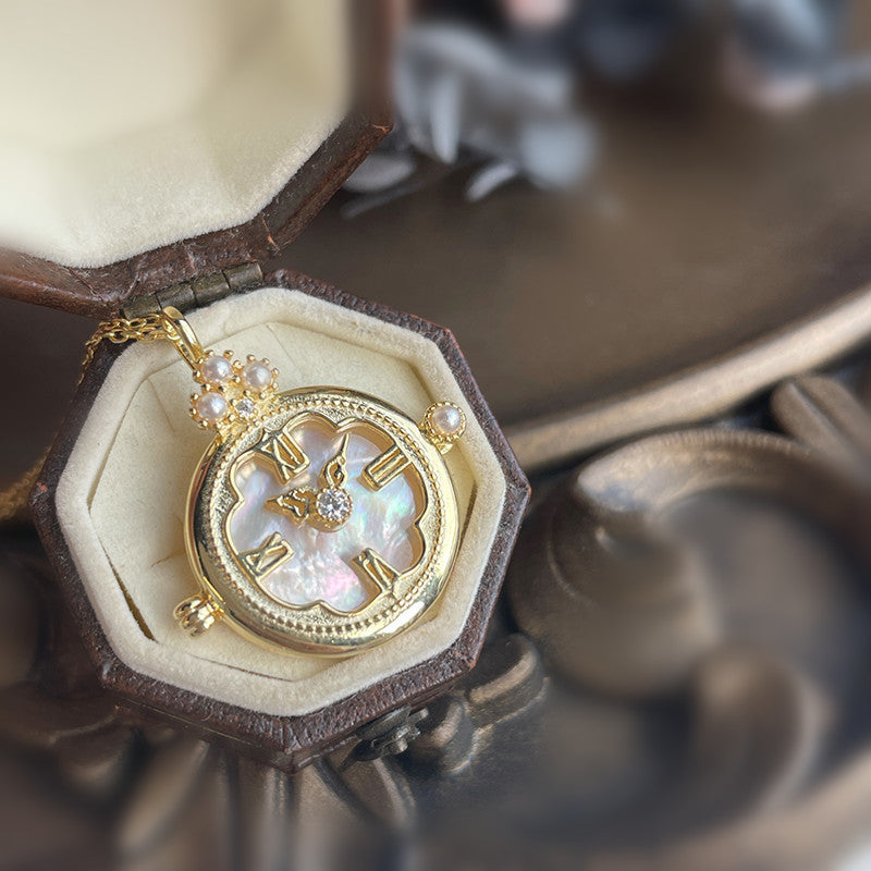 Craft Vintage Pocket Watch Necklace Inlaid White Butterfly Shell Elegant Vintage