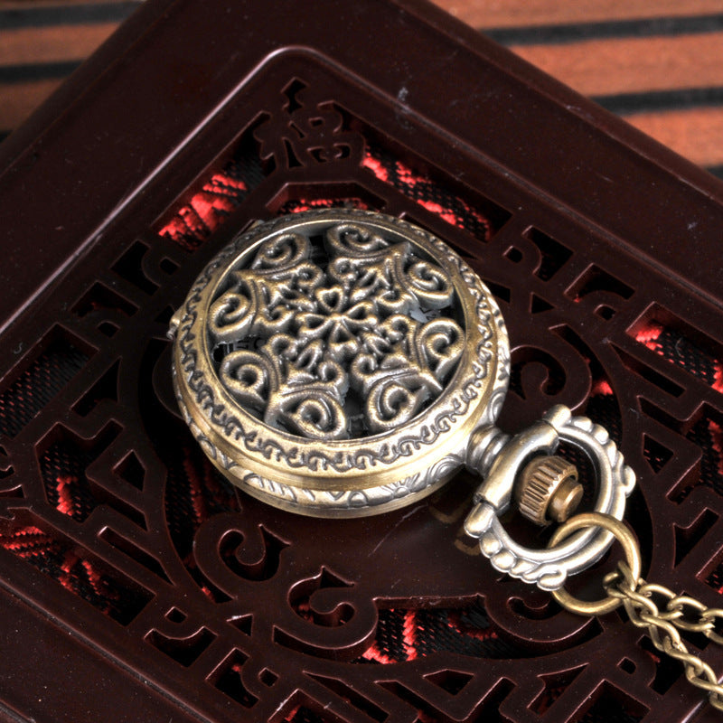 Skeleton Vintage Arrow Flower Quartz Pocket Watch