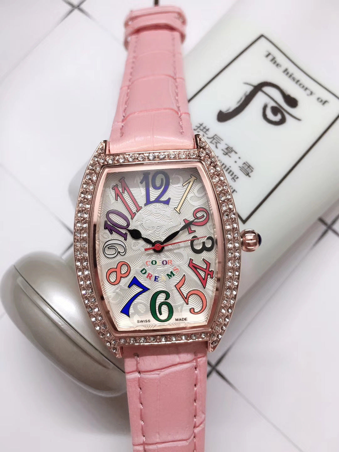 Hot-selling Explosive AliExpress Wechat Fashion Square Flange Ladies Watch Ladies Watch