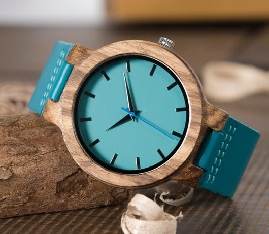 Orologio da donna con cinturino in silicone verde e movimento al quarzo giapponese in bambù