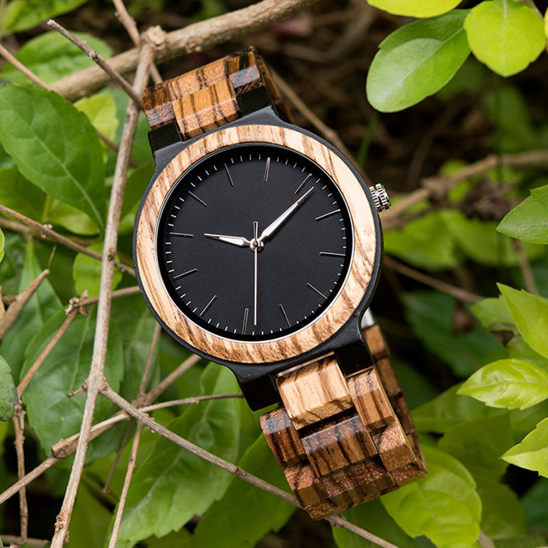 Men's wooden strap quartz watch