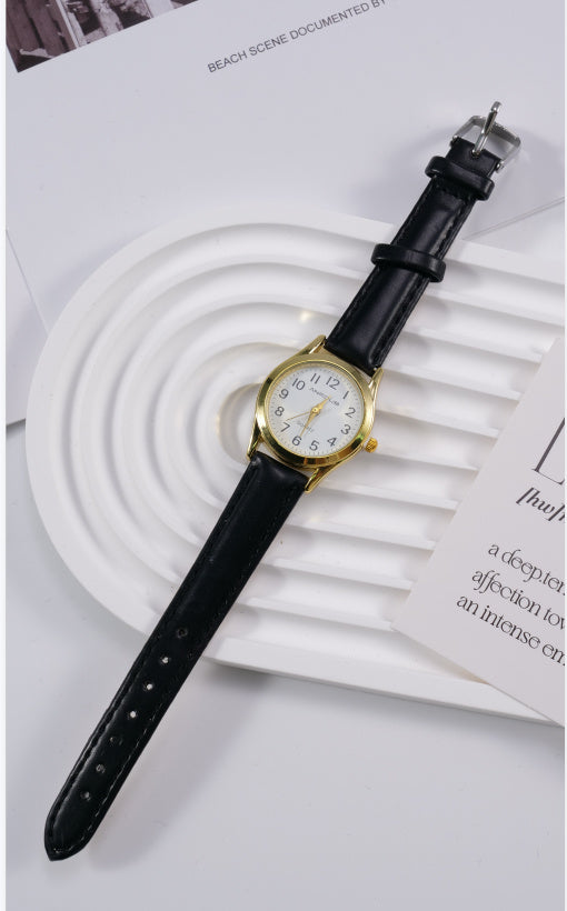 Men's Leather Strap Sports Pointer Quartz Watch