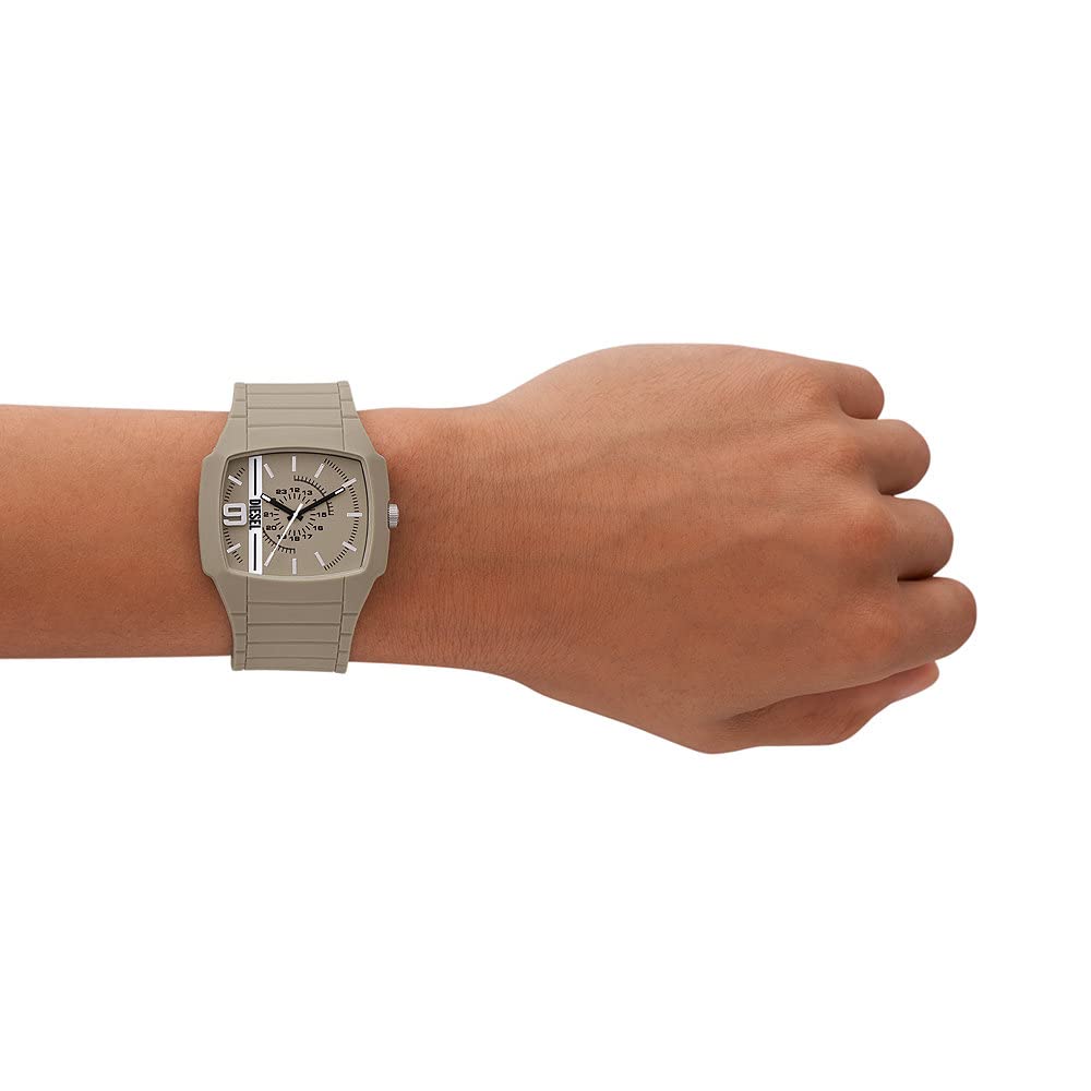 Diesel Orologio Cliffhanger da uomo, Movimento al quarzo a tre lancette con Cinturino in silicone, acciaio inox o pelle