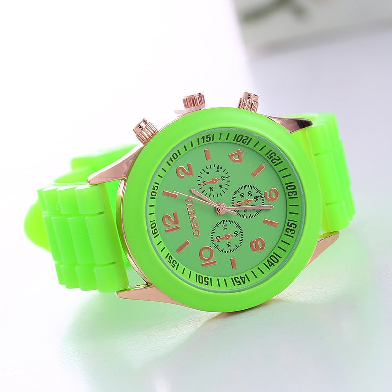 Spot geneva Geneva silicone watch women's Korean version fashionable and beautiful colorful jelly student casual watch