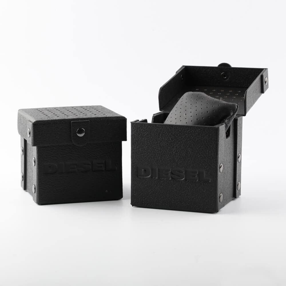 Diesel Orologio Cliffhanger da uomo, Movimento al quarzo a tre lancette con Cinturino in silicone, acciaio inox o pelle