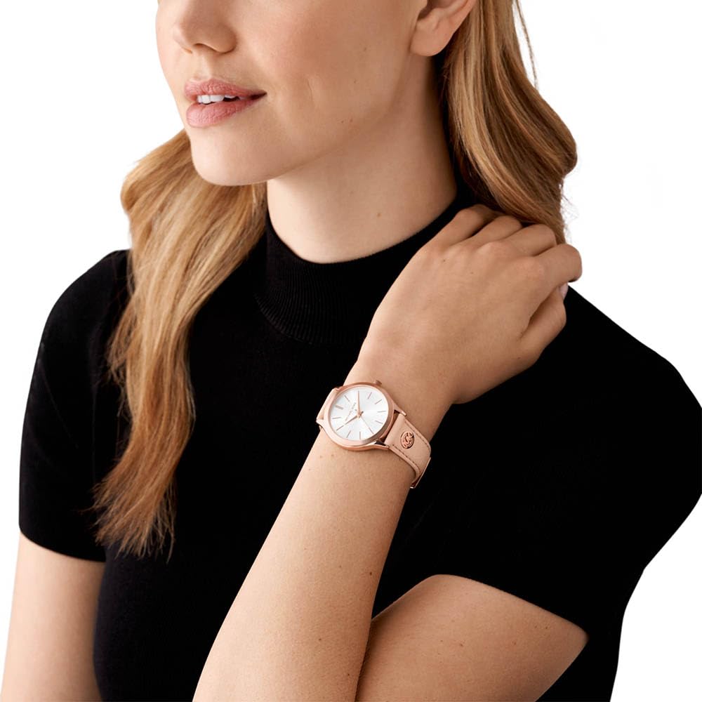 Michael Kors Orologio Slim Runway da donna, movimento al quarzo a tre lancette da 38 mm con cinturino in pelle