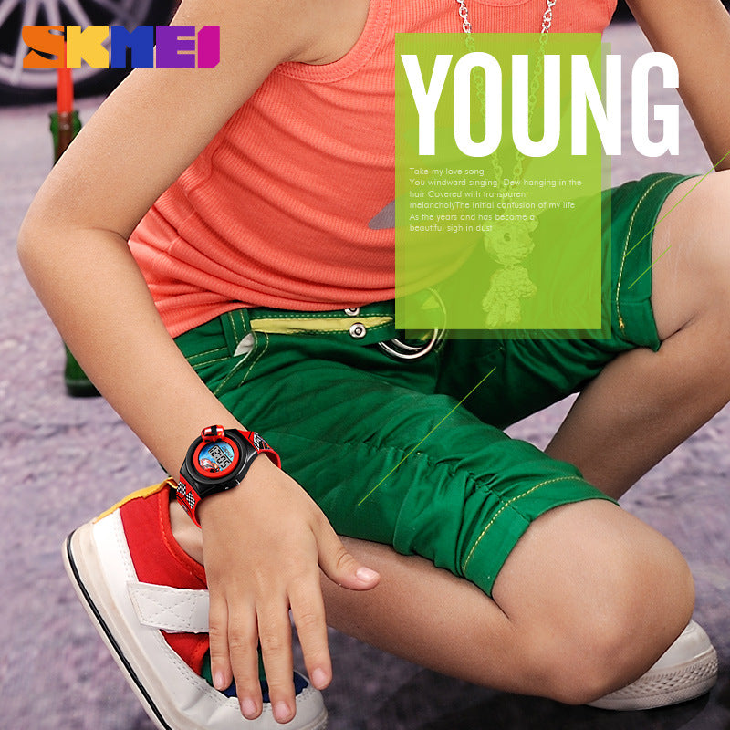 Moment Beauty Fashion Trendy Rotatable Car Children's Watch Boys Girls Creative Cute Toy Watch