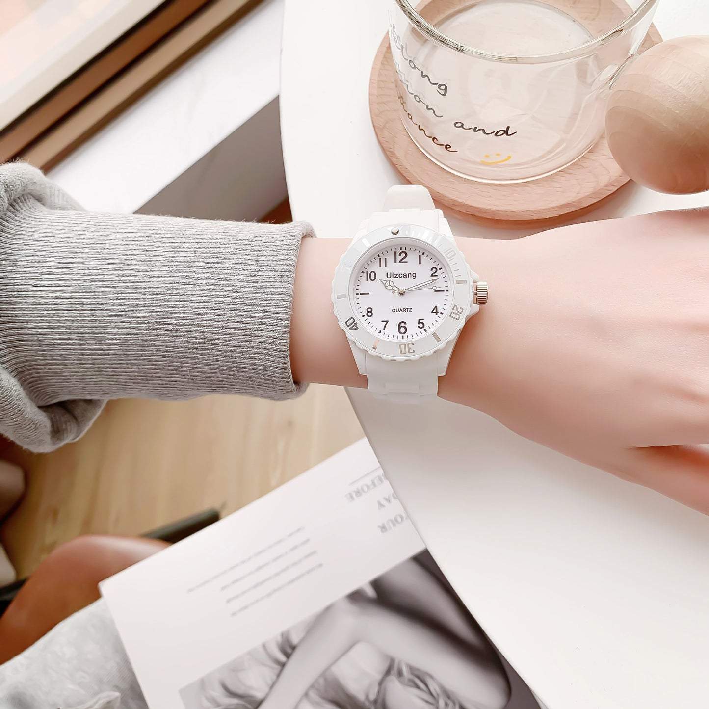 Children's cute boys and girls elementary school students waterproof and anti-fall colored jelly junior high school students ins niche watch