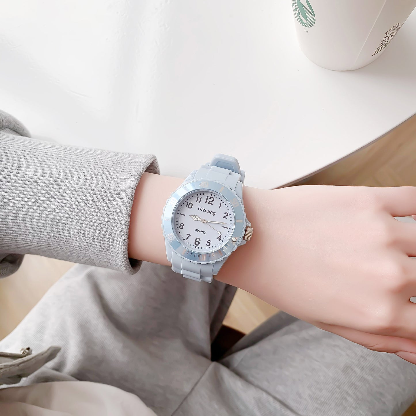Children's cute boys and girls elementary school students waterproof and anti-fall colored jelly junior high school students ins niche watch