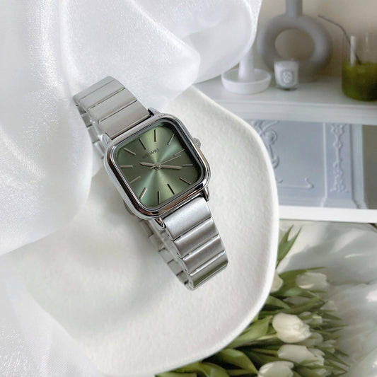 ins niche design women's fashion versatile watch female Korean version simple temperament student steel belt examination quartz watch
