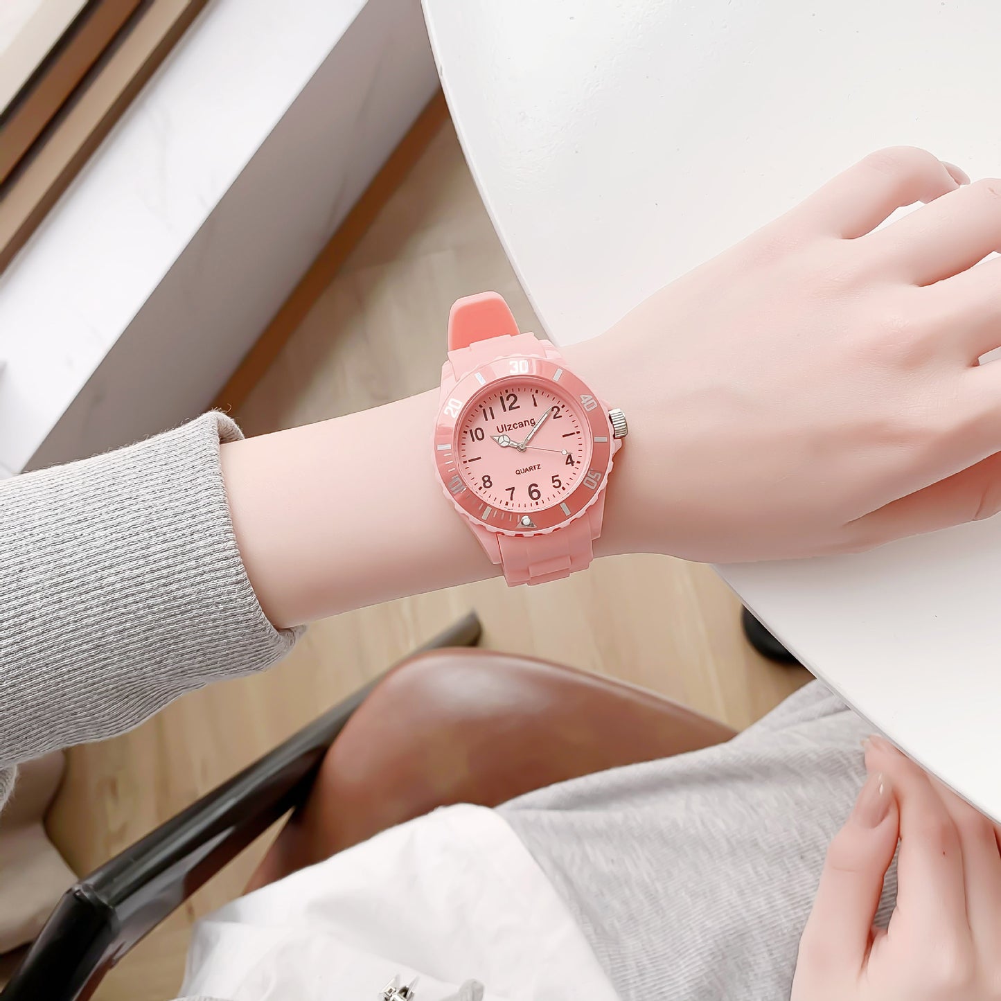 Children's cute boys and girls elementary school students waterproof and anti-fall colored jelly junior high school students ins niche watch
