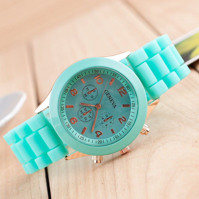 Spot geneva Geneva silicone watch women's Korean version fashionable and beautiful colorful jelly student casual watch